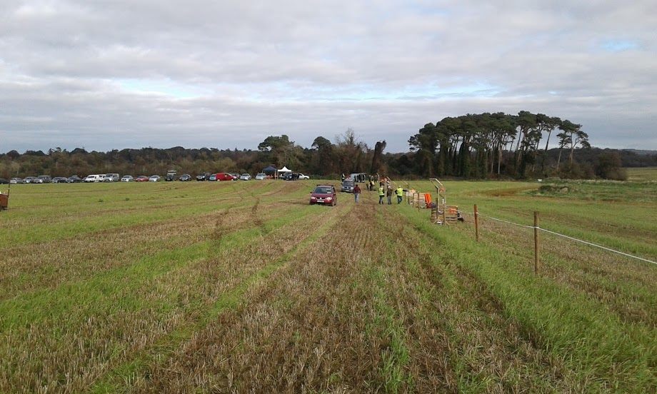 Early photo from the morning before it got really busy. About 30 cars of people already in at this stage!